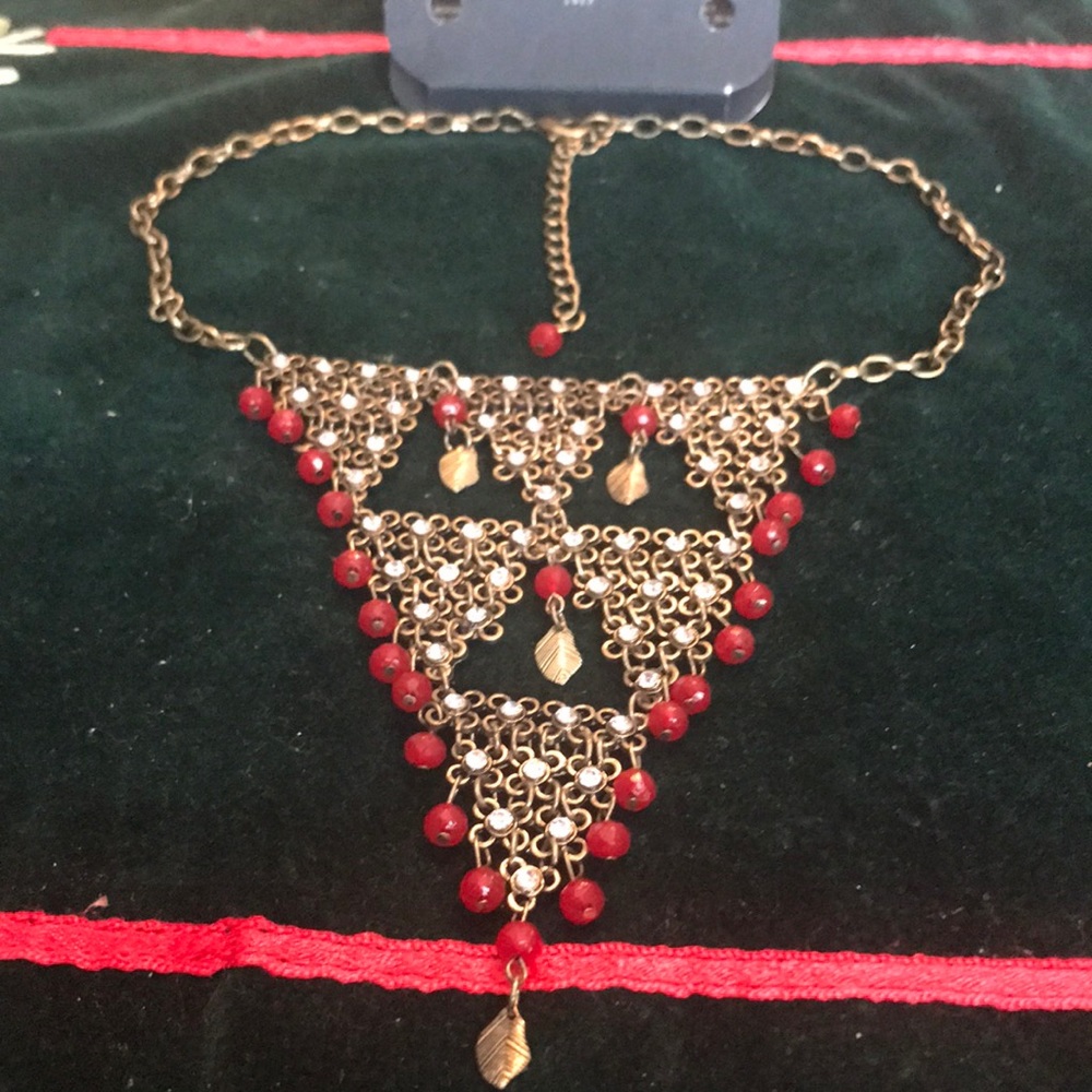 NWT Hollister Necklace & 3 sets of earrings (Sku 115)